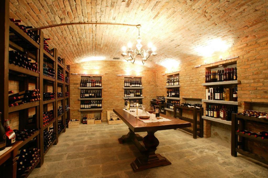 Апарт отель La Maragliana Castel Rocchero Экстерьер фото