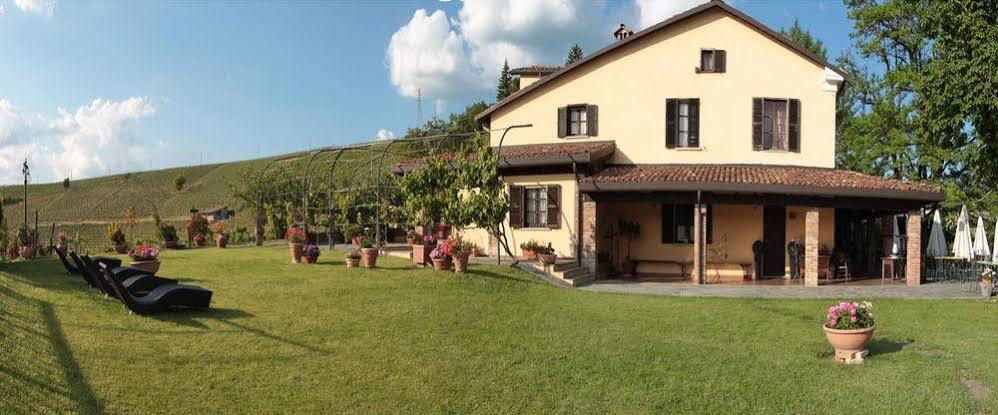 Апарт отель La Maragliana Castel Rocchero Экстерьер фото
