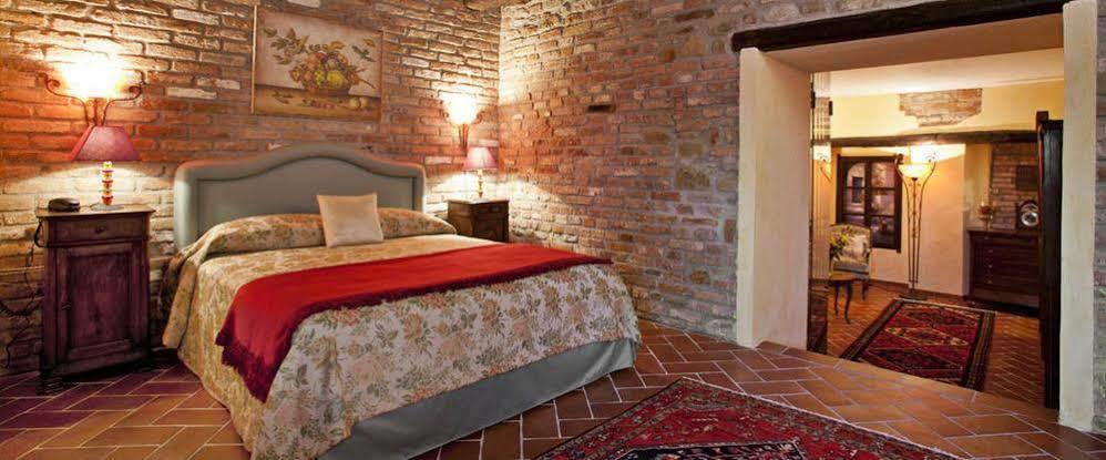 Апарт отель La Maragliana Castel Rocchero Экстерьер фото